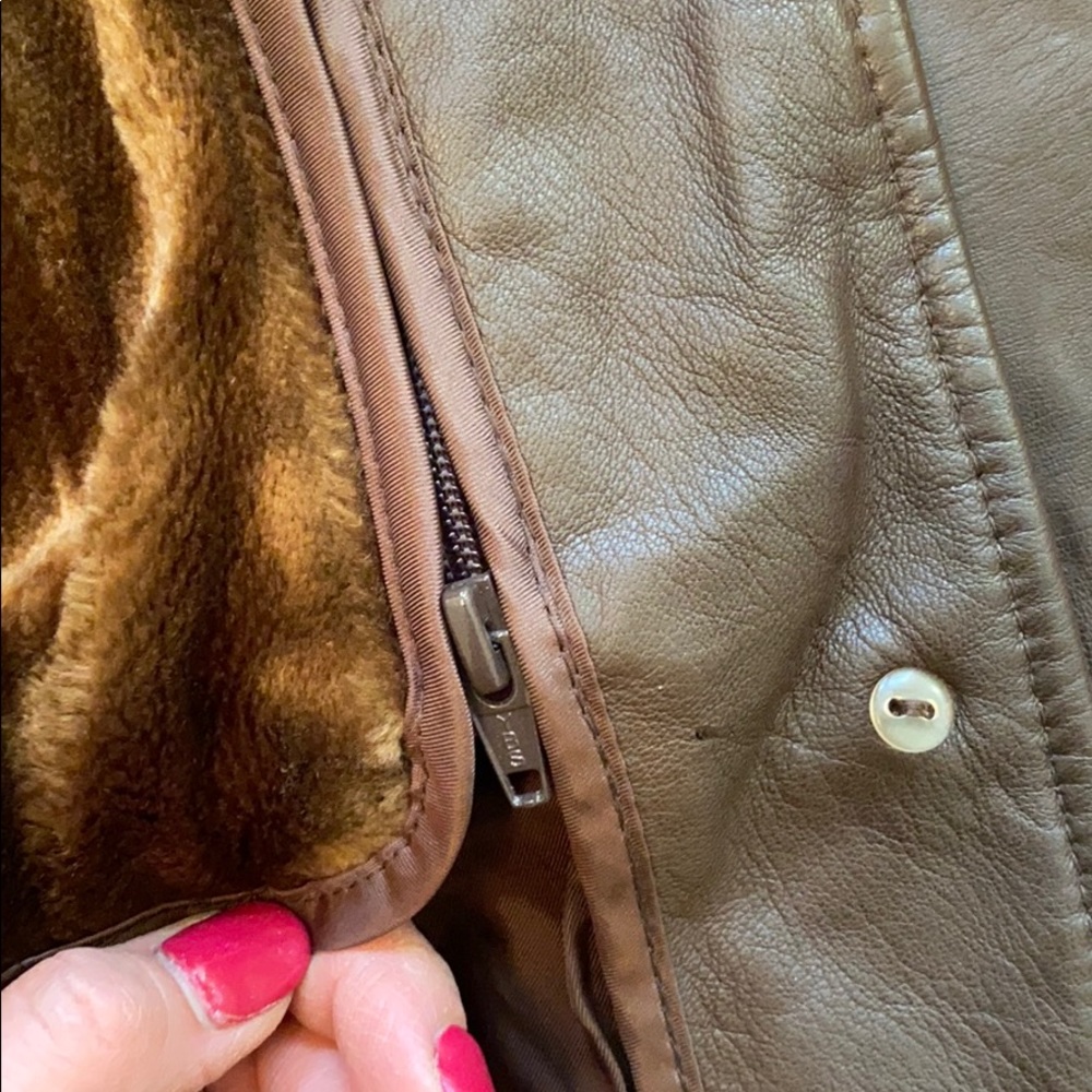 EUC BROWN LEATHER JACKET SMALL BROWN LEATHER COAT - Picture 13 of 16